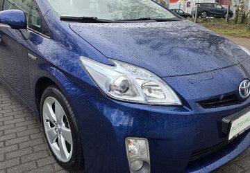 Toyota Prius 74.304 km 8.800 &euro; Berlin 13053