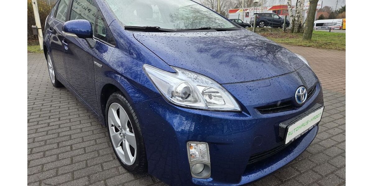 Toyota Prius 74.304 km 8.800 &euro; Berlin 13053