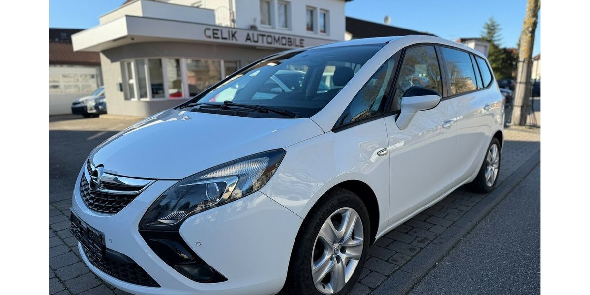 Opel Zafira Tourer Business Edition Navi 1. Hand 114.000 km 9.990 &euro; Neckarsulm 74172