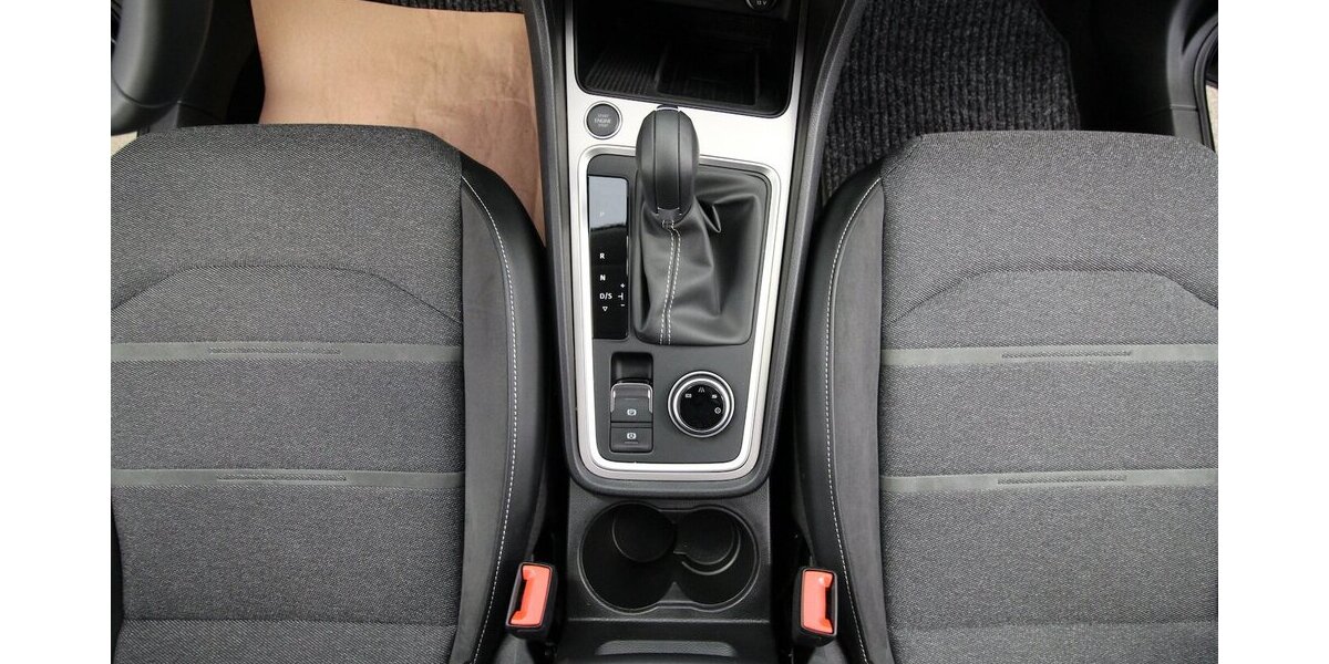 Seat Ateca 1.5 TSI 7-DSG Xperience NAVI+LED+KAMERA 28.363 km 27.900 &euro; Hagenow 19230