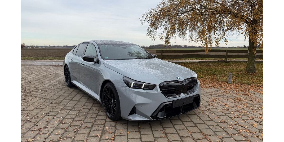 BMW M5 16.000 km 123.990 &euro; Olching 82140