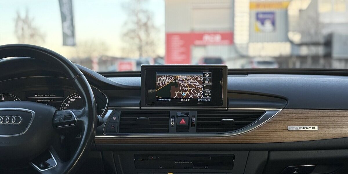 Audi A6 Avant 2.0 TDI Quattro KAMERA/PANO/NAVI/LED 163.139 km 18.900 &euro; Villingen-Schwenningen 78054