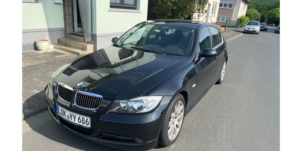 BMW 325 220.000 km 4.499 &euro; Haiger 35708