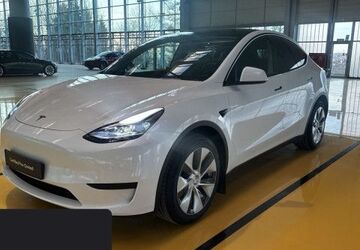 Tesla Model Y 26.671 km 37.400 &euro; Hanau 63457