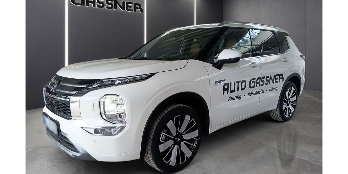 Mitsubishi Plug-in Hybrid Outlander 1.950 km 55.790 &euro; Rosenheim 83022