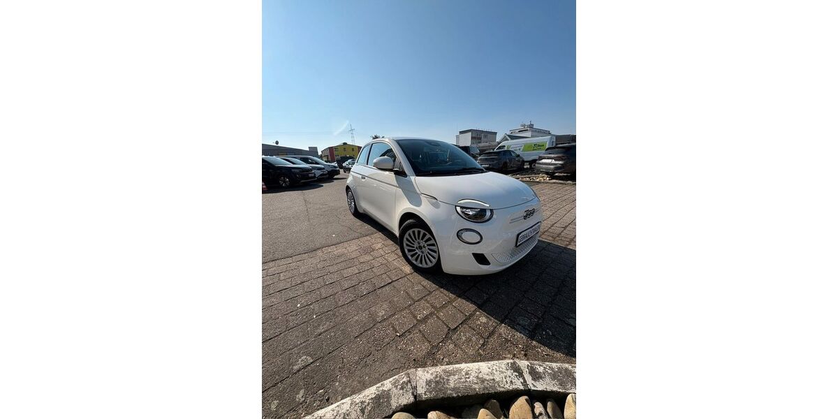Fiat 500e 6.790 km 20.990 &euro; Mainz 55120