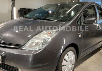 Toyota Prius 120.000 km 7.500 &euro; Frankfurt am Main 65933