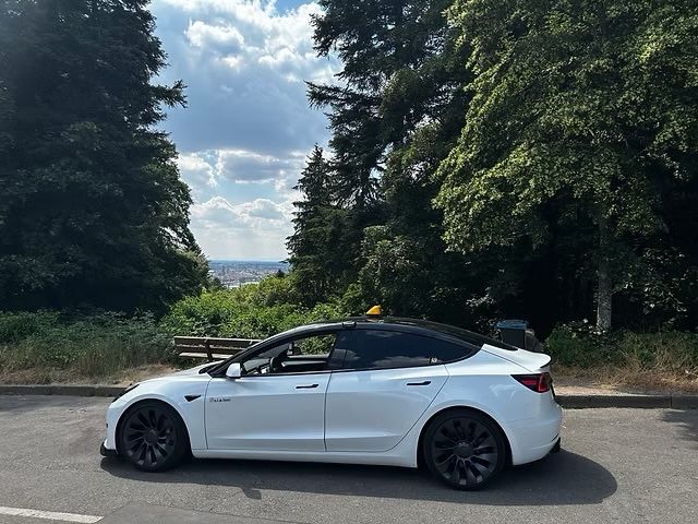 Tesla Model 3 198.402 km 21.999 &euro; Heidelberg 69126