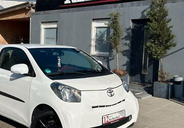 Toyota IQ 83.000 km 7.490 &euro; Berlin 13088