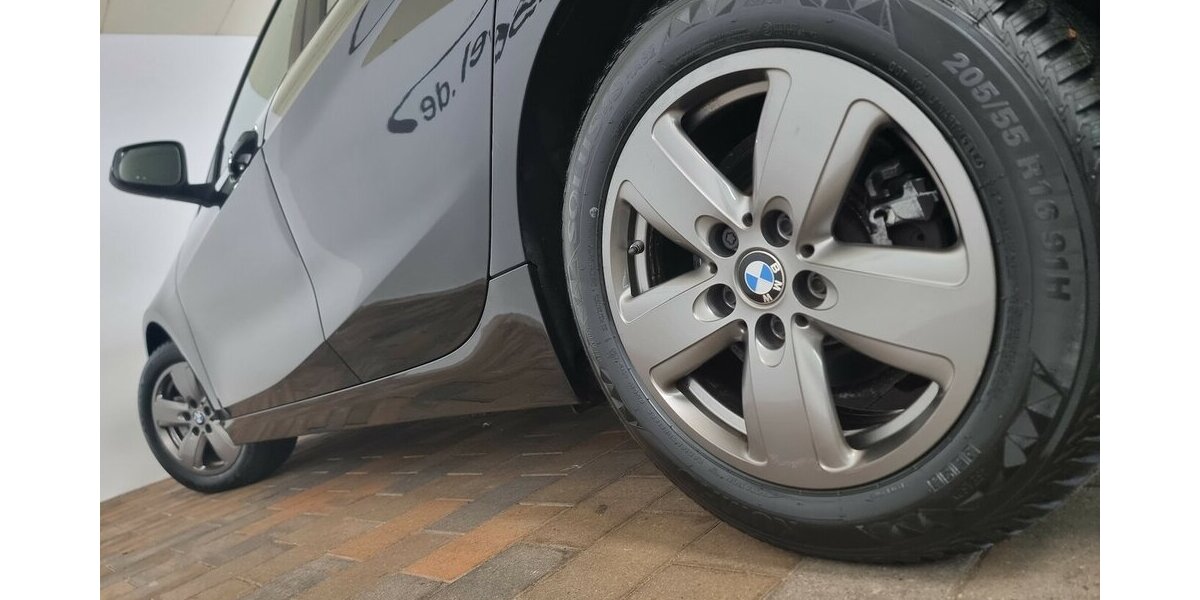 BMW 116d Advantage LED Teilleder DAB Live Cockpit 74.400 km 20.990 &euro; Garrel 49681