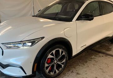 Ford Mustang Mach-E 55.437 km 24.980 &euro; Steinbach-Hallenberg OT Herges-Hallenberg 98587