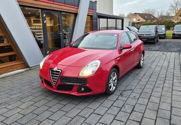 Alfa Romeo Giulietta 374.000 km 2.490 &euro; Bocholt 46395