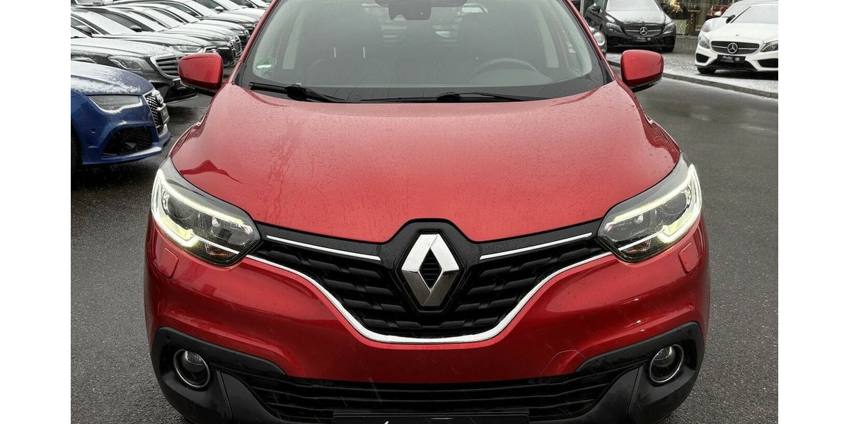 Renault Kadjar 1.2 Collection PANORAMA/NAVI/SHZ/PDC/GRA 71.999 km 13.900 &euro; Villingen-Schwenningen 78054