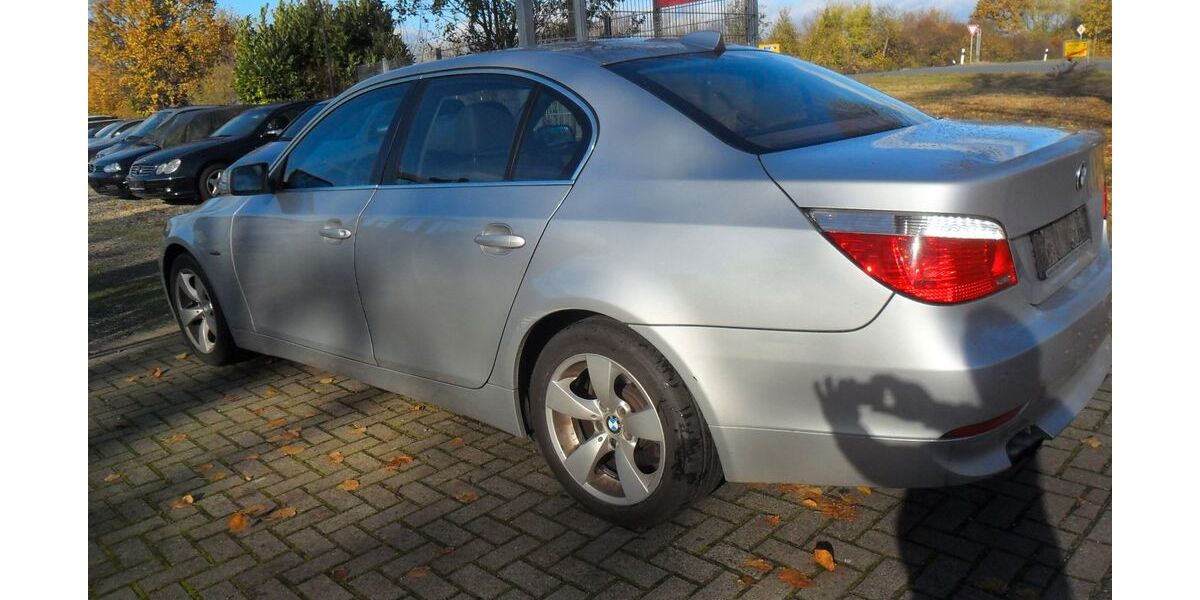 BMW 523 306.000 km 1.999 &euro; Uetze OT Dollbergen 31311