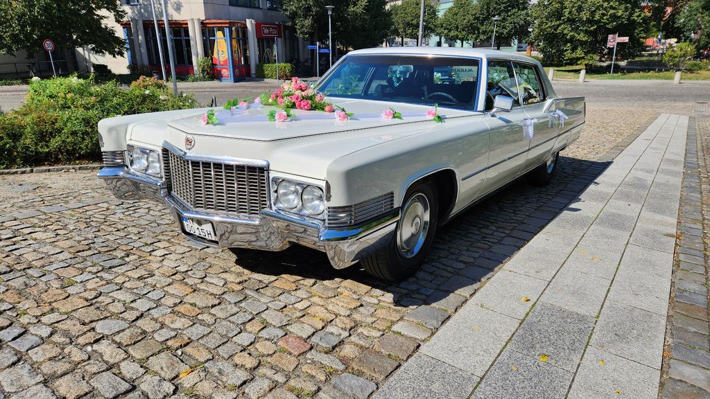 Cadillac Fleetwood 47.977 km 19.900 &euro; Hoyerswerda 02977