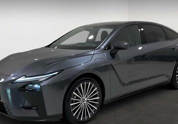 Lexus ES 350 4.000 km 65.900 &euro; Frankfurt 60314
