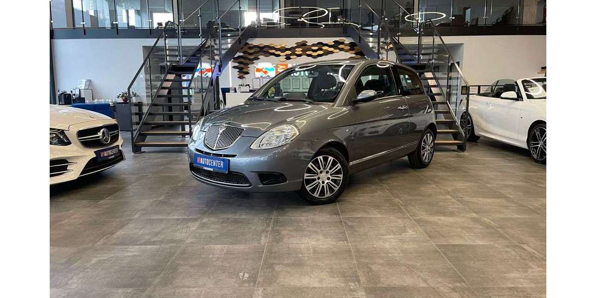 Lancia Ypsilon 106.874 km 2.499 &euro; Pfaffenhofen an der Ilm 85276