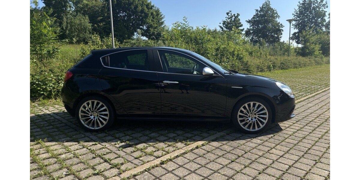 Alfa Romeo Giulietta 130.000 km 6.000 &euro; Freudenstadt 72250