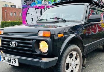 Lada Niva 42.000 km 15.990 &euro; Leverkusen 51381