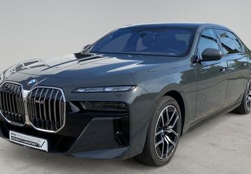 BMW 740 18.081 km 93.990 &euro; Potsdam 14482