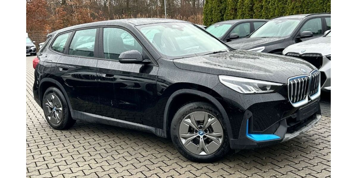 BMW iX1 37.622 km 29.988 &euro; Rödermark 63322