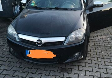 Opel Tigra 83.000 km 1.500 &euro; Dortmund 44339