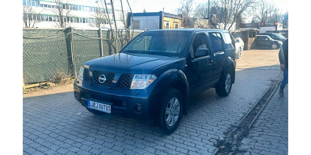 Nissan Pathfinder 310.657 km 4.999 &euro; MÜNCHEN 81243