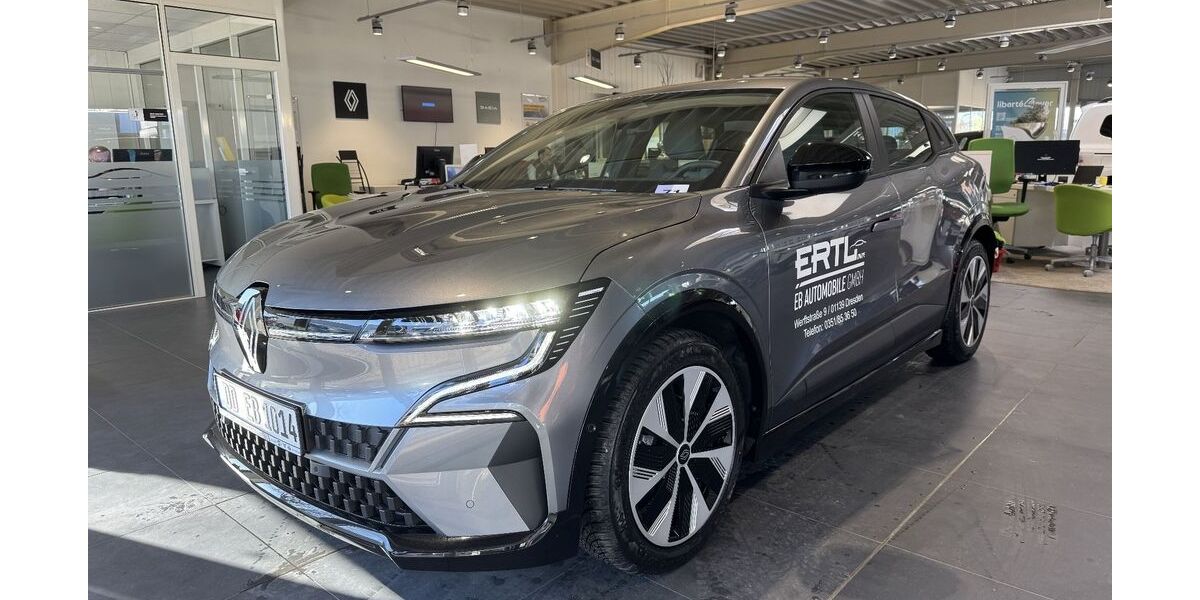 Renault Megane E-TECH 8.100 km 30.290 &euro; Dresden 01139