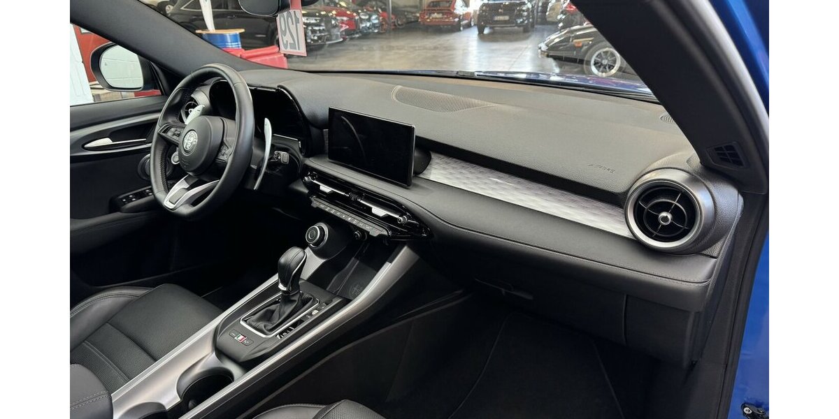 Alfa Romeo Tonale Edizione Speciale Q4 Plug-In-Hybrid AWD 22.700 km 29.990 &euro; Lich 35423