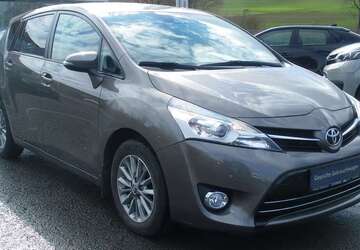 Toyota Verso 91.100 km 13.290 &euro; Heustreu 97618