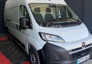 Opel Movano 3.705 km 27.900 &euro; Bochum 44795
