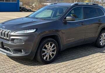 Jeep Cherokee 261.000 km 8.999 &euro; Marktredwitz 95615