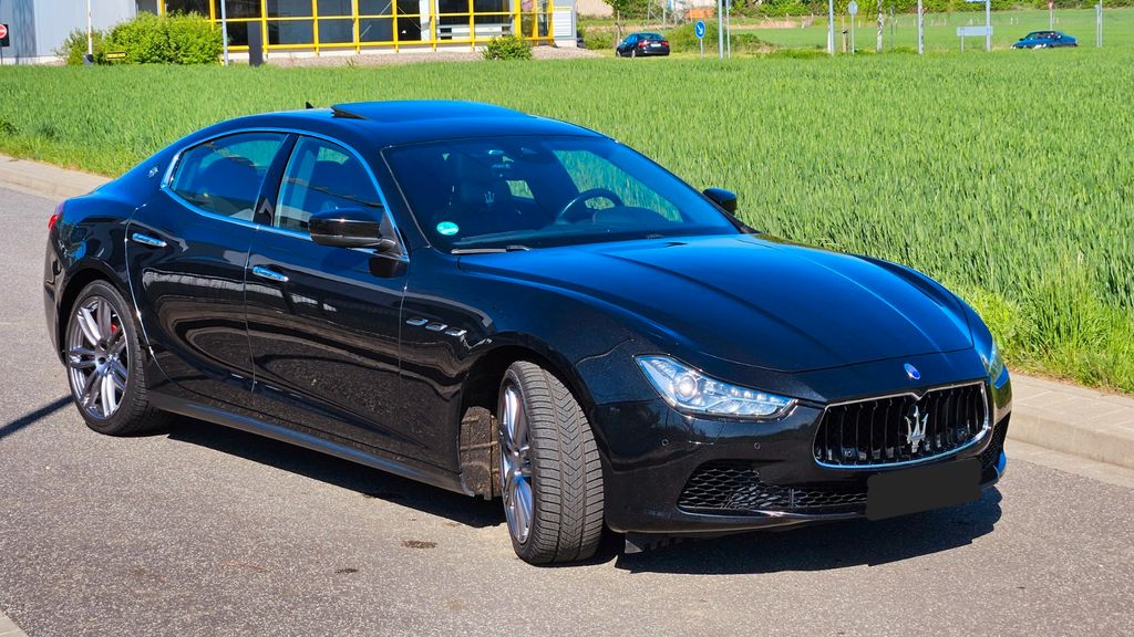Maserati Ghibli 156.000 km 24.500 &euro; Koblenz 56076