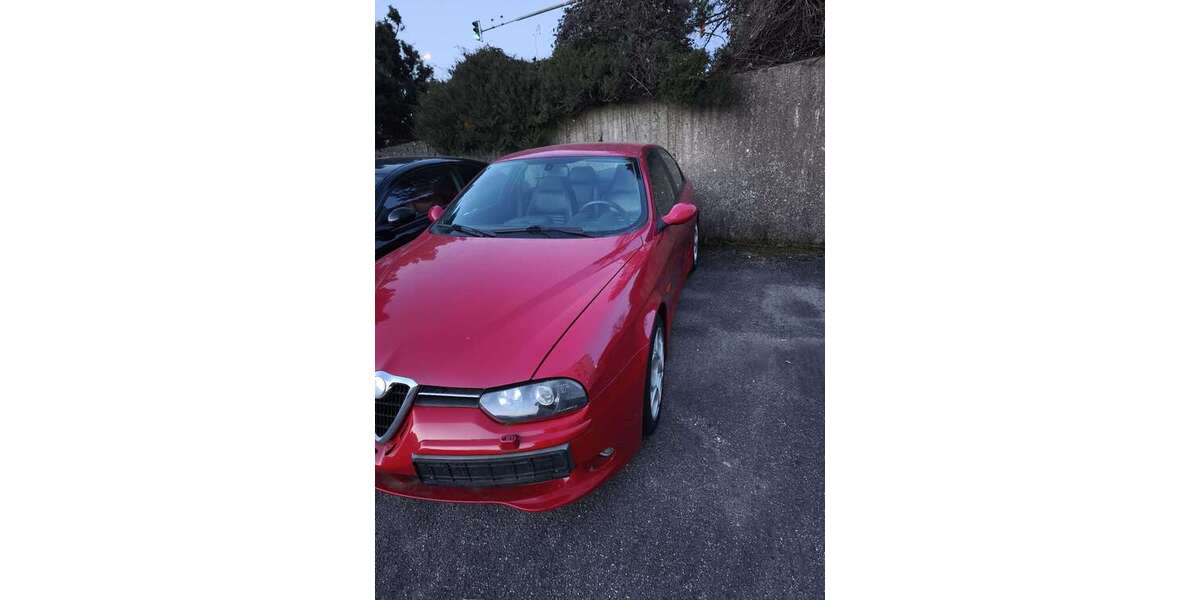 Alfa Romeo 156 95.000 km 24.500 &euro; Karlsruhe 76137