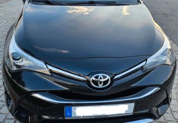 Toyota Avensis 106.000 km 16.500 &euro; Haimhausen 85778