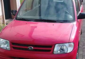 Daihatsu Cuore 59.000 km 2.350 &euro; Mettlach 66693