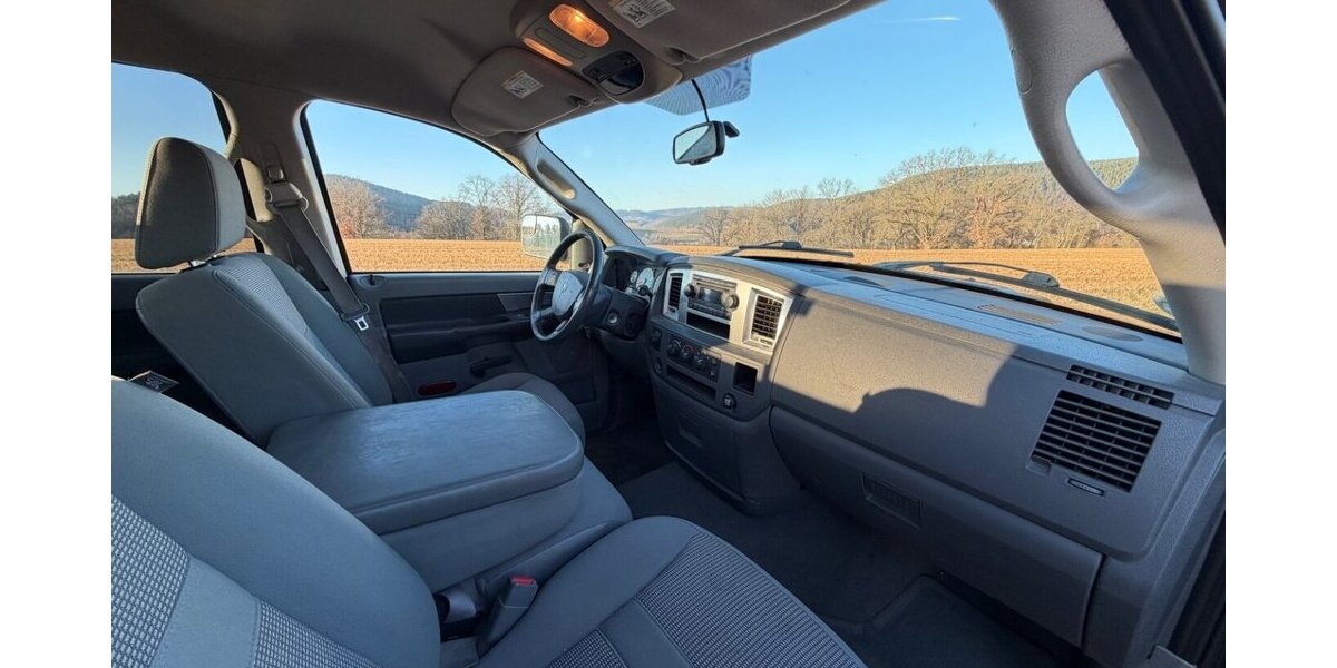 Dodge RAM 1500 Hemi 172.000 km 7.500 &euro; Rudolstadt 07407