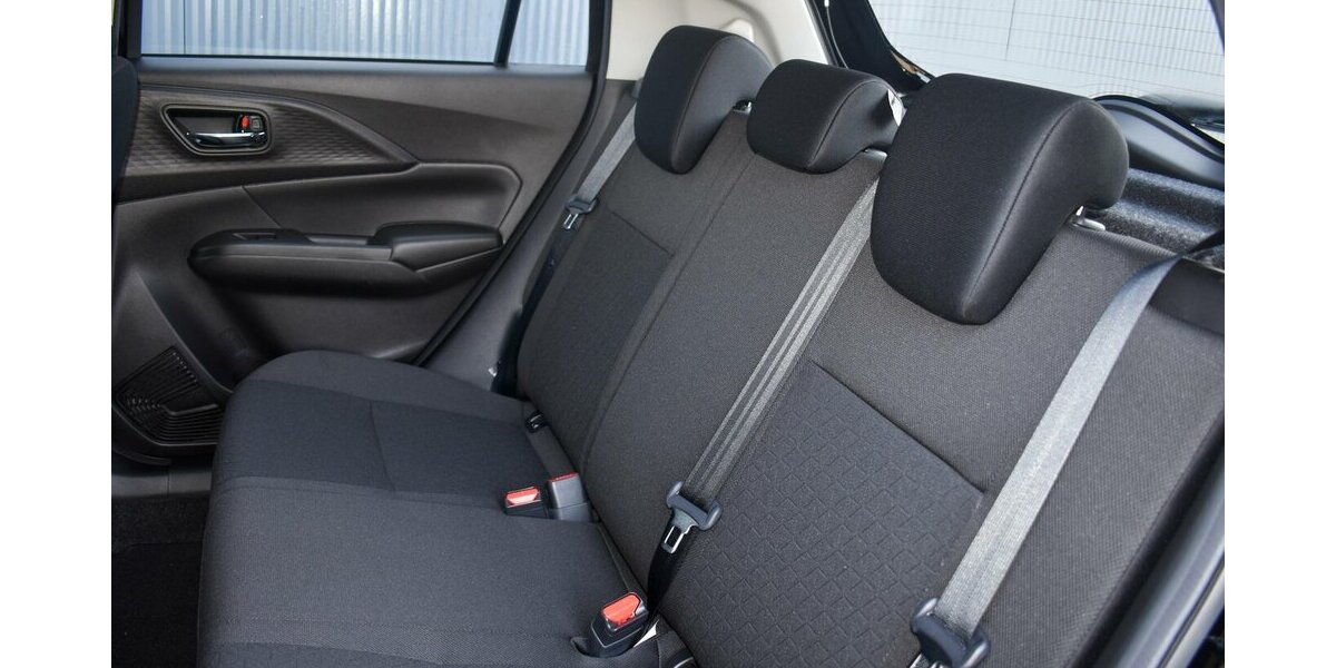 Suzuki Swift Club 1.2l M/T Dualjet Hybrid 8.250 km 16.850 &euro; Höchberg-Würzburg 97204
