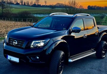 Nissan Navara 82.700 km 29.900 &euro; Georgsmarienhütte 49124