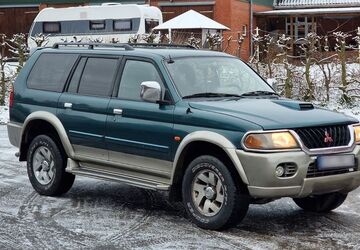 Mitsubishi Pajero 248.000 km 4.700 &euro; Hamburg 22115