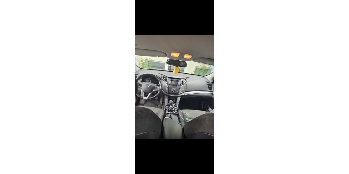 Hyundai i40 162.000 km 5.200 &euro; Stuttgart 70173