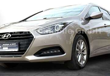 Hyundai i40 129.000 km 10.700 &euro; Bremen 28277