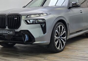 BMW X7 M60 7.000 km 122.489 &euro; Königsbrunn 86343