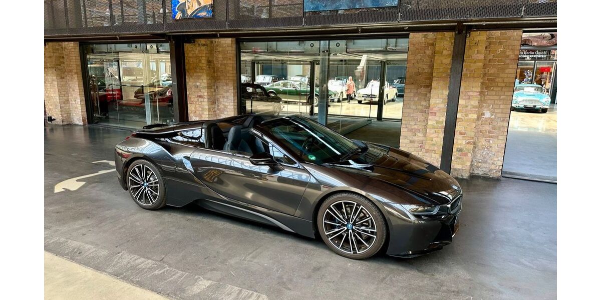 BMW i8 17.272 km 89.900 &euro; Berlin 10553