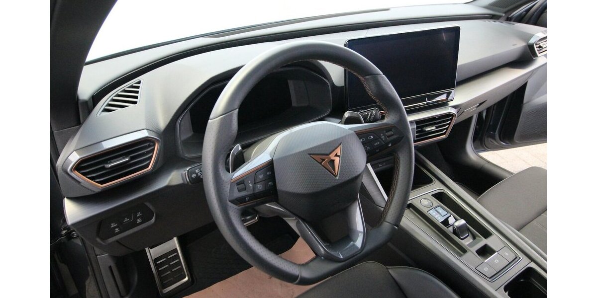 Cupra Leon Sportstourer e-HYBRID 6-DSG NAVI+LED+ACC 8.829 km 27.900 &euro; Hagenow 19230