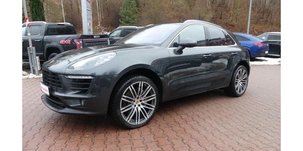 Porsche Macan 273.100 km 23.990 &euro; Schneeberg 08289