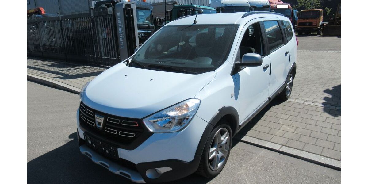 Dacia Lodgy 184.353 km 8.500 &euro; Ingolstadt 85055
