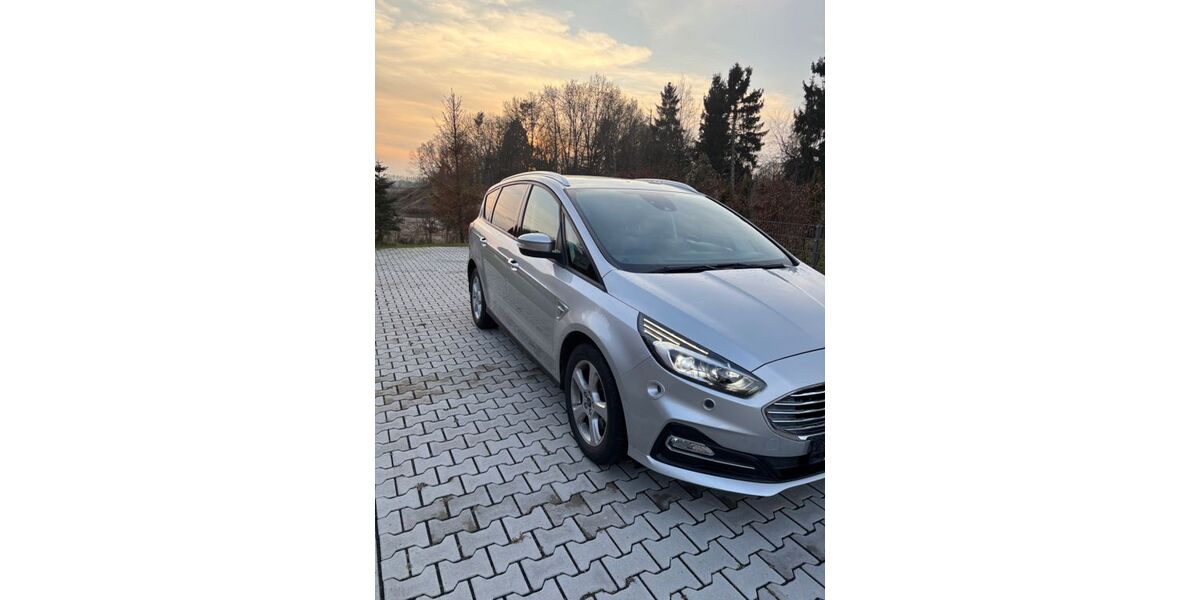 Ford S-Max 79.000 km 17.490 &euro; Delbrück 33129