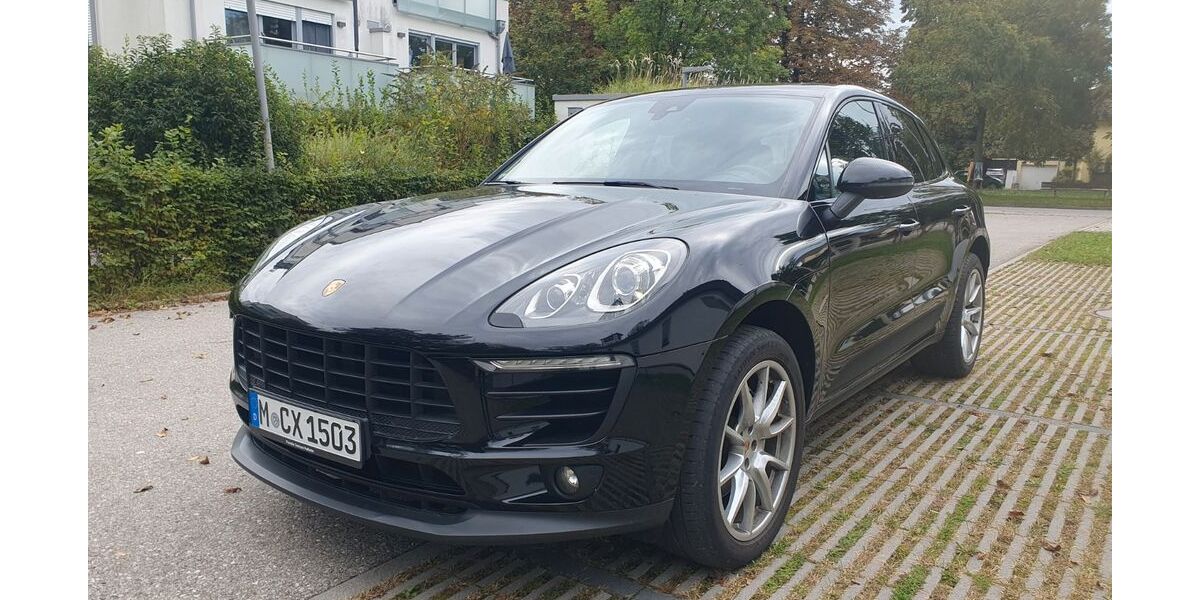 Porsche Macan 220.000 km 29.990 &euro; München 81827