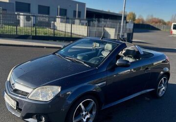Opel Tigra 83.000 km 3.300 &euro; Jüchen 41363